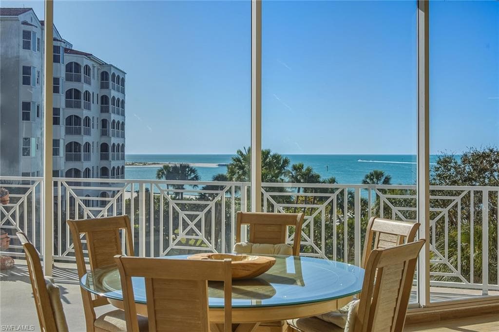 4000 Royal Marco WAY 324-15