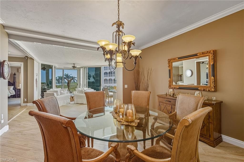 4000 Royal Marco WAY 324-7