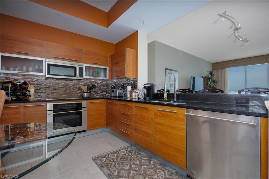3000 GRAND OASIS, FORT MYERS FL 33916-15