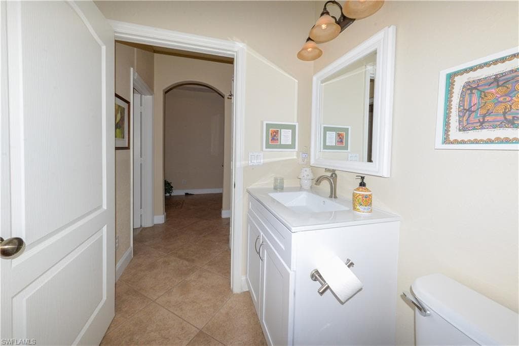 8701 Banyan Bay BLVD, FORT MYERS FL 33908-11