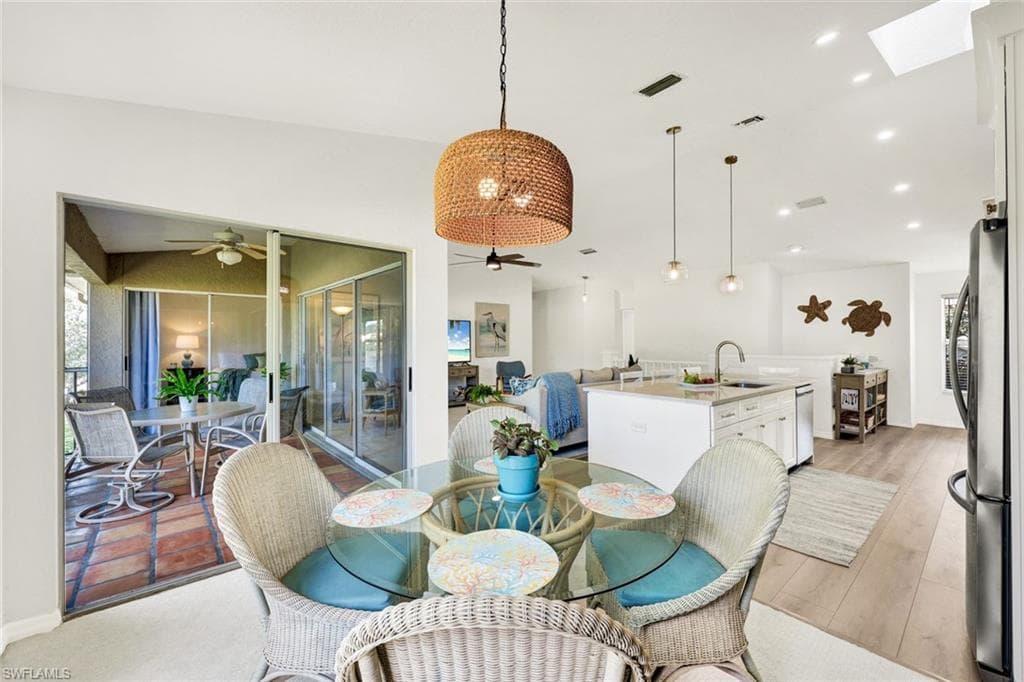 314 Emerald Bay CIR I5-11