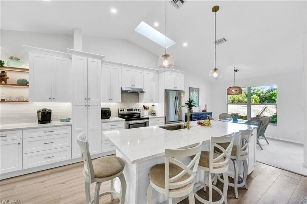 314 Emerald Bay CIR I5-8