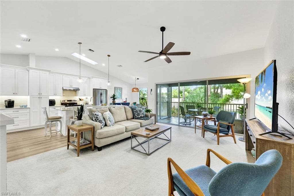 314 Emerald Bay CIR I5-7