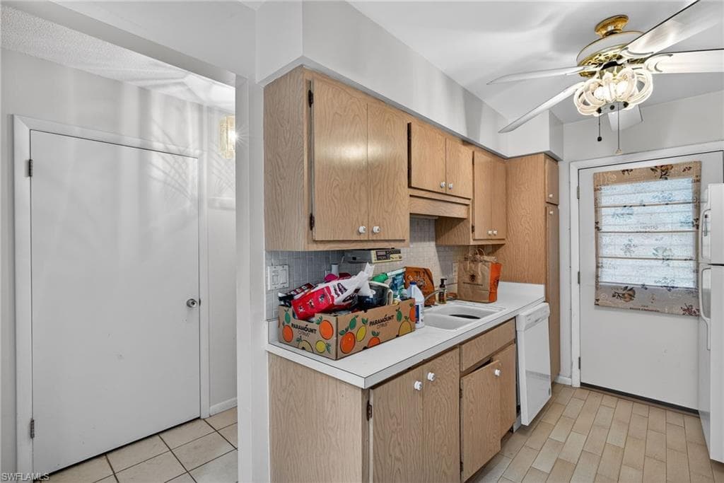 708 Victoria DR 212-10
