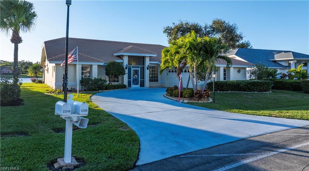 22355 FOUNTAIN LAKES BLVD-1