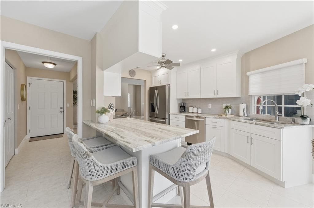 216 5th ST W-16