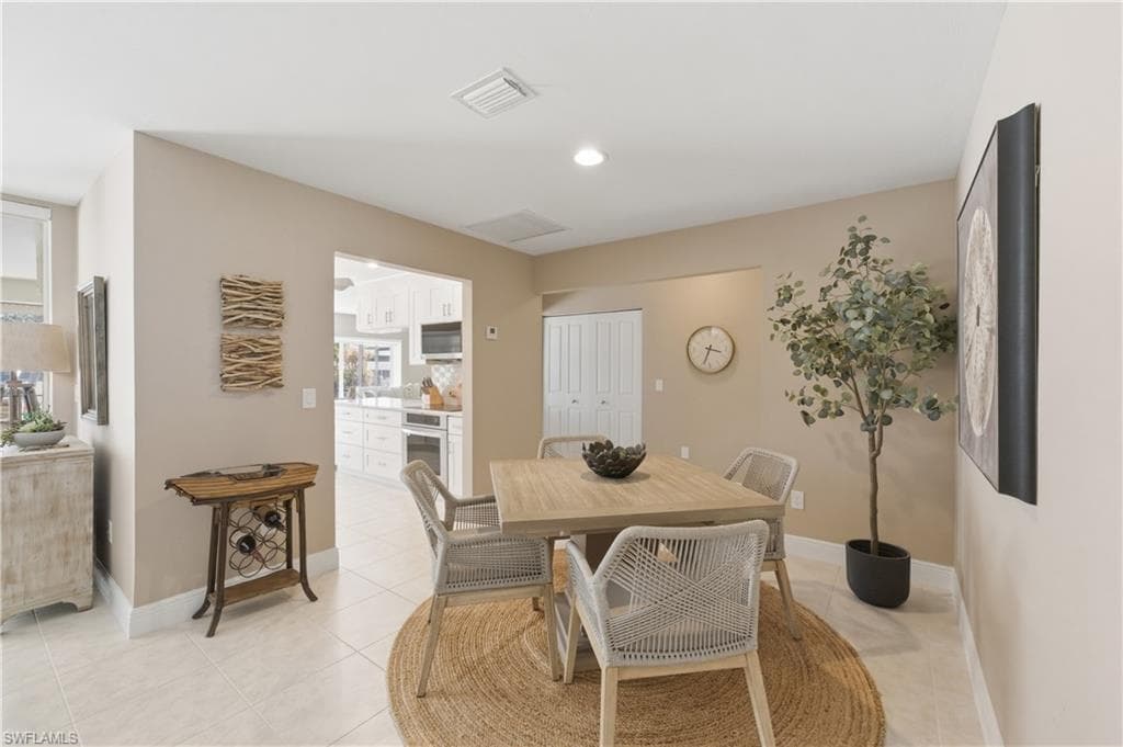 216 5th ST W-13