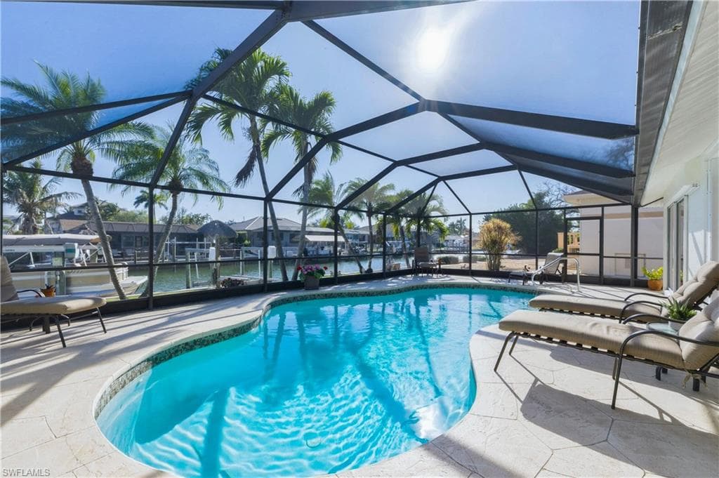 216 5th ST W-38