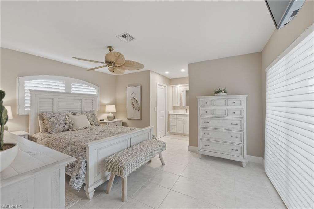 216 5th ST W-28