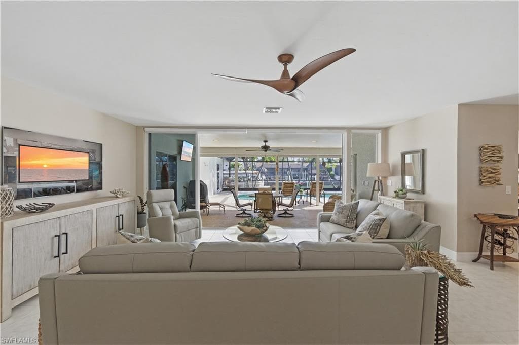 216 5th ST W-3