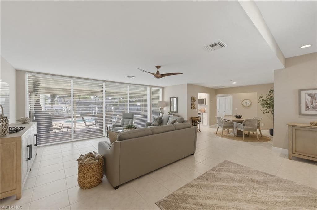216 5th ST W-7