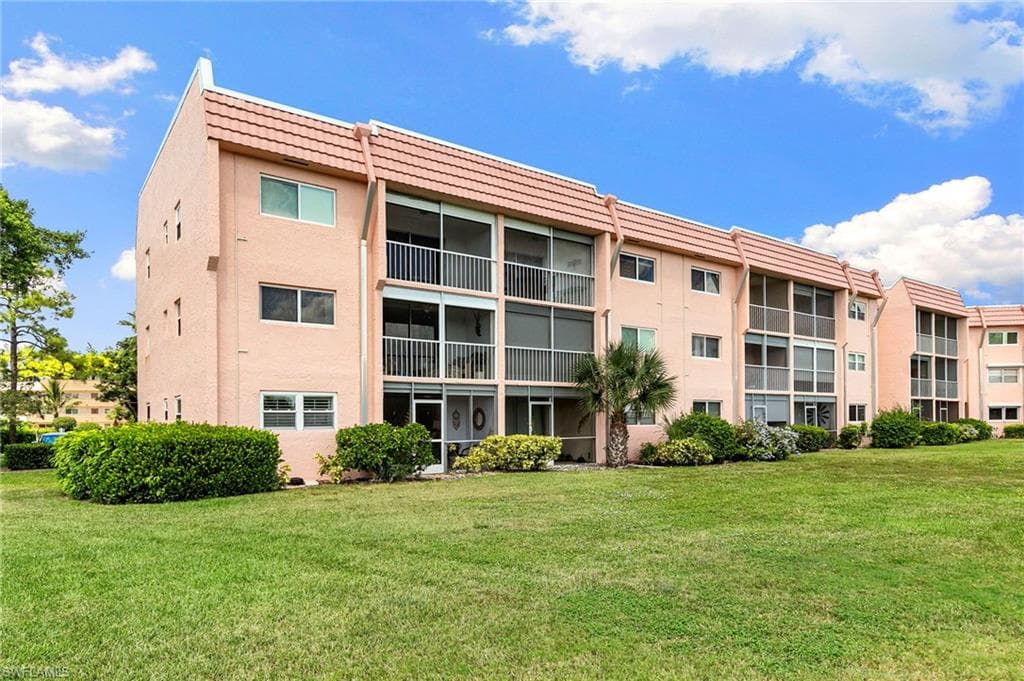 300 Forest Lakes BLVD 112-20