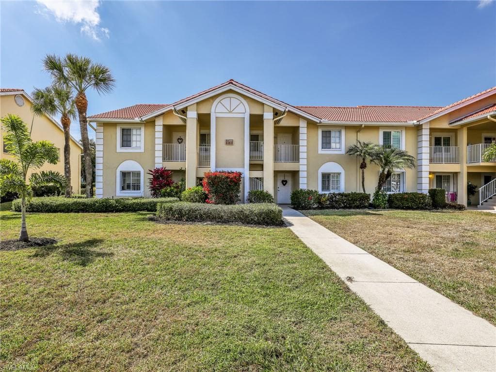 7749 Jewel LN # 101, NAPLES FL 34109-15