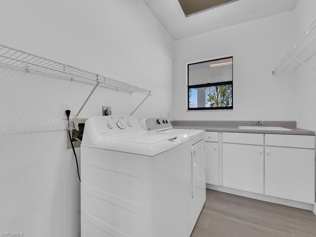 1330 Purple Martin DR-38