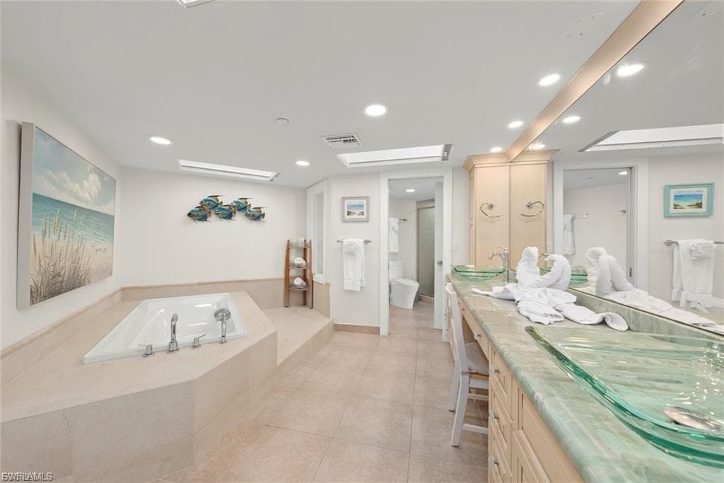 1602 Lands End Village-23