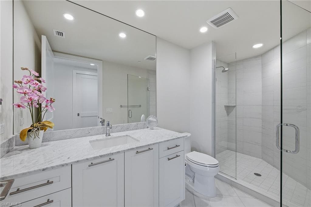 13665 Vanderbilt DR 404-20