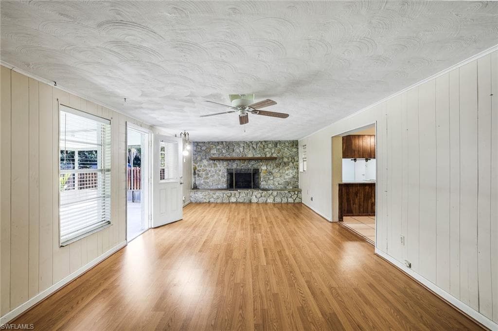 5290 Cypress LN-5