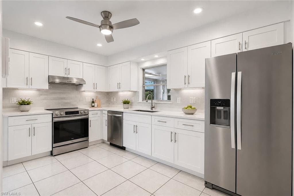 5290 Cypress LN-11