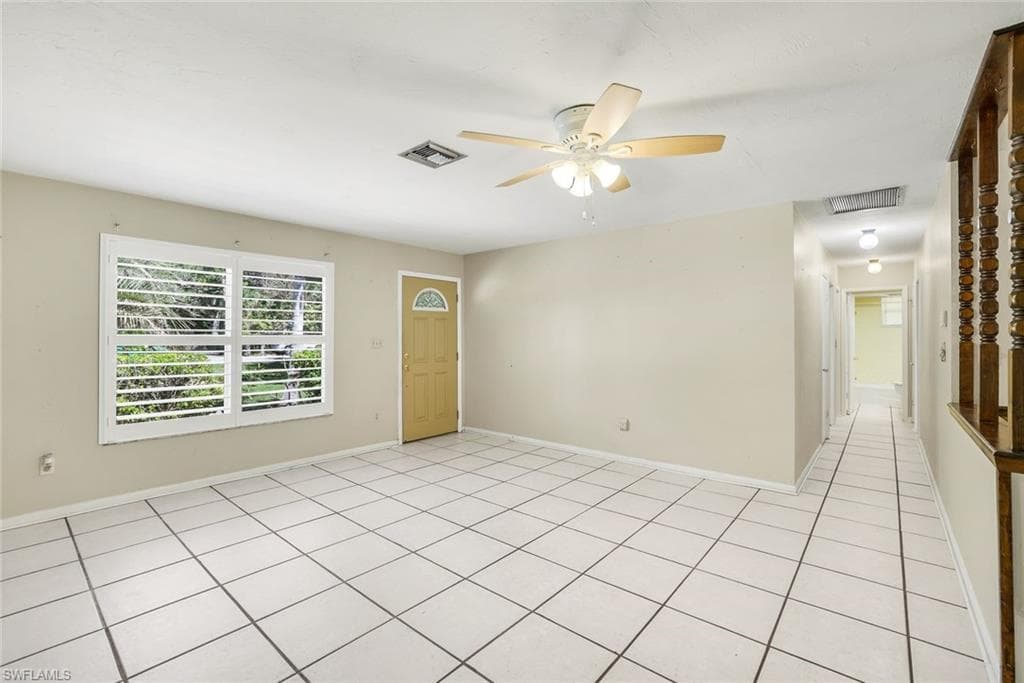 5290 Cypress LN-9