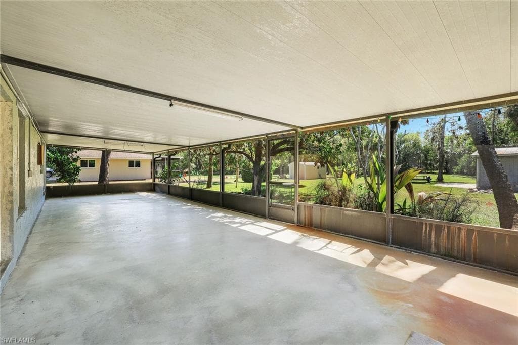 5290 Cypress LN-27