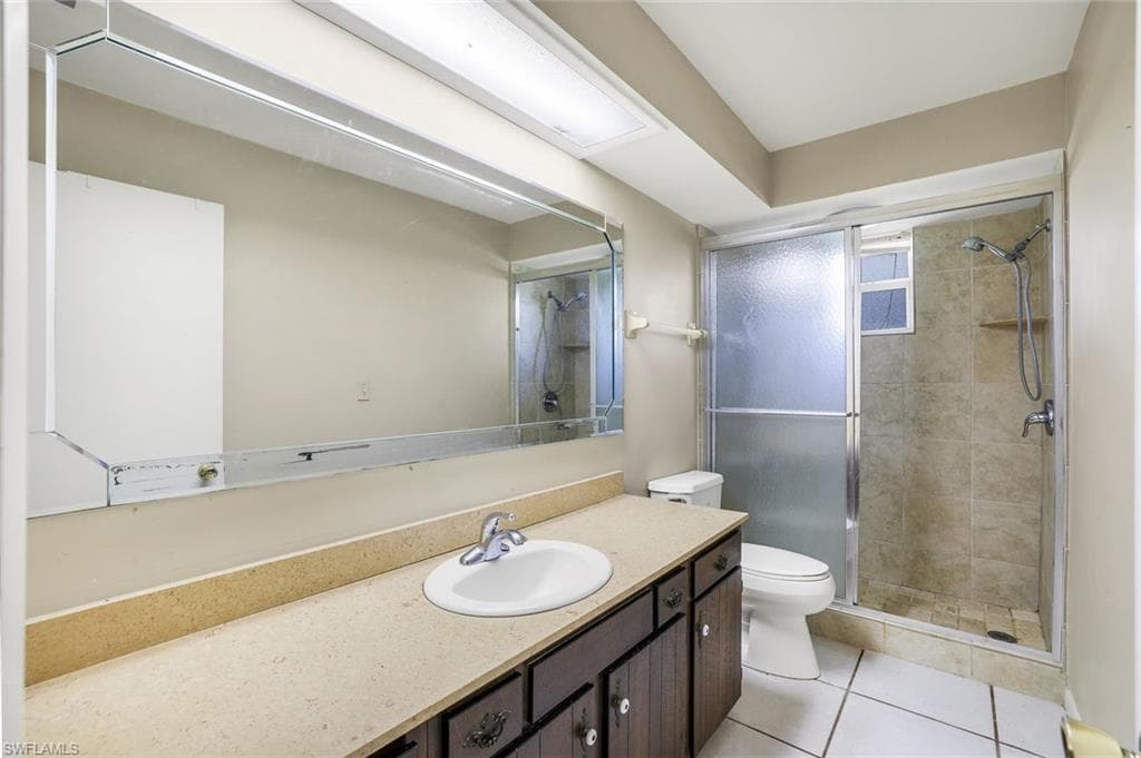 5290 Cypress LN-19
