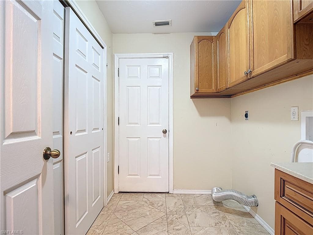 1319 SW 34th TER, CAPE CORAL FL 33914-16