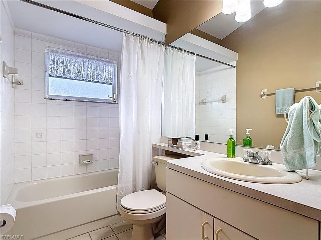 1319 SW 34th TER, CAPE CORAL FL 33914-15