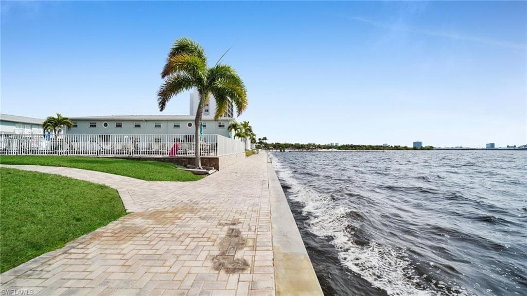 3344 N Key DR 4-30