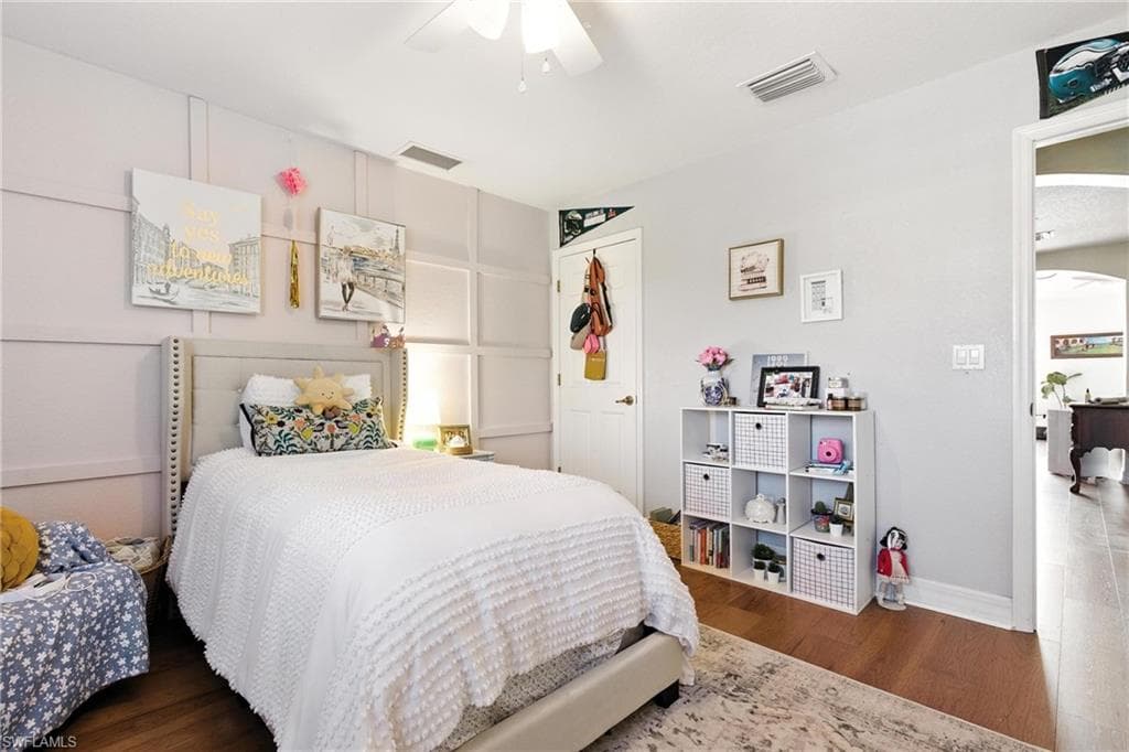 8843 Tropical CT-33