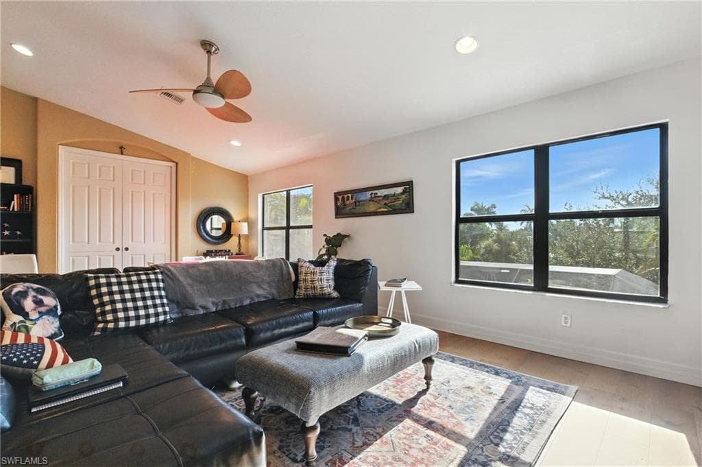 8843 Tropical CT-28