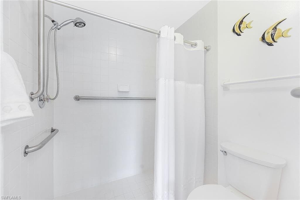 651 Wiggins Lake DR 102-11
