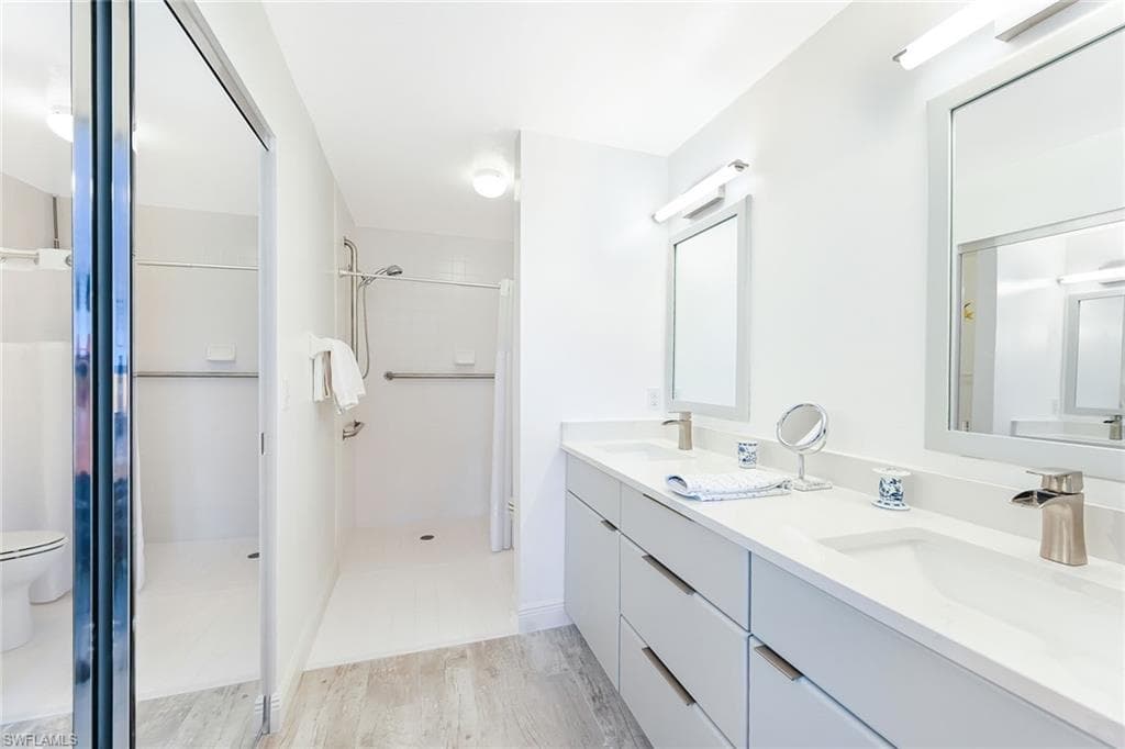 651 Wiggins Lake DR 102-10