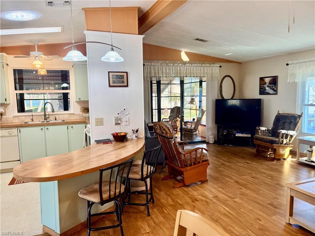 3137 Old Farm House DR, NORTH FORT MYERS FL 33917-6