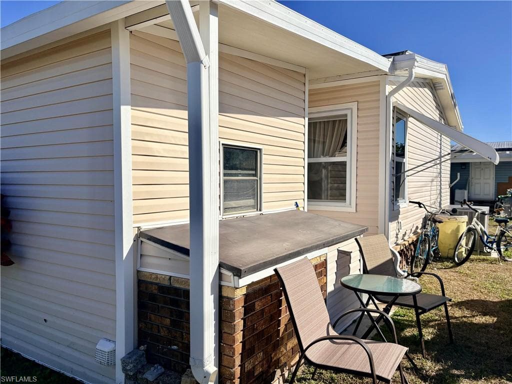 3137 Old Farm House DR, NORTH FORT MYERS FL 33917-25
