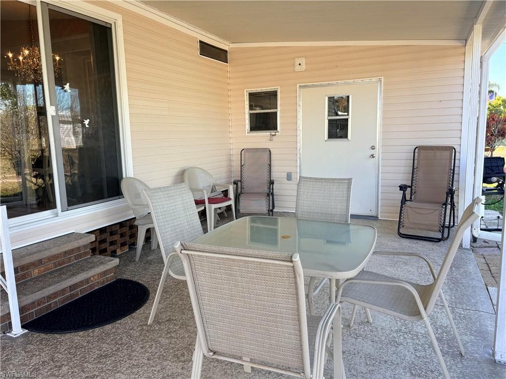 3137 Old Farm House DR, NORTH FORT MYERS FL 33917-22