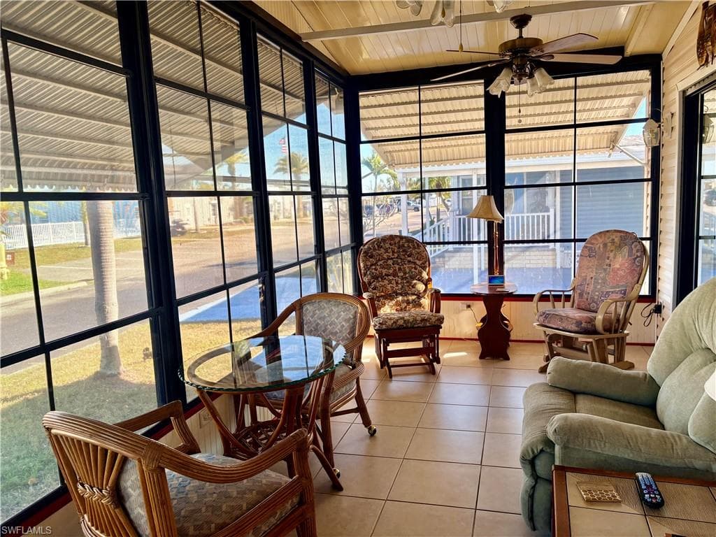 3137 Old Farm House DR, NORTH FORT MYERS FL 33917-20