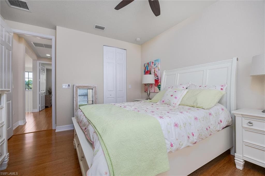 3296 Pacific DR-27