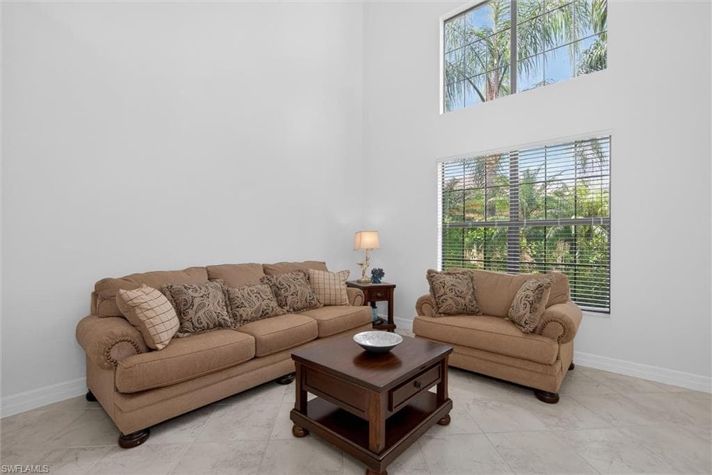 3296 Pacific DR-8