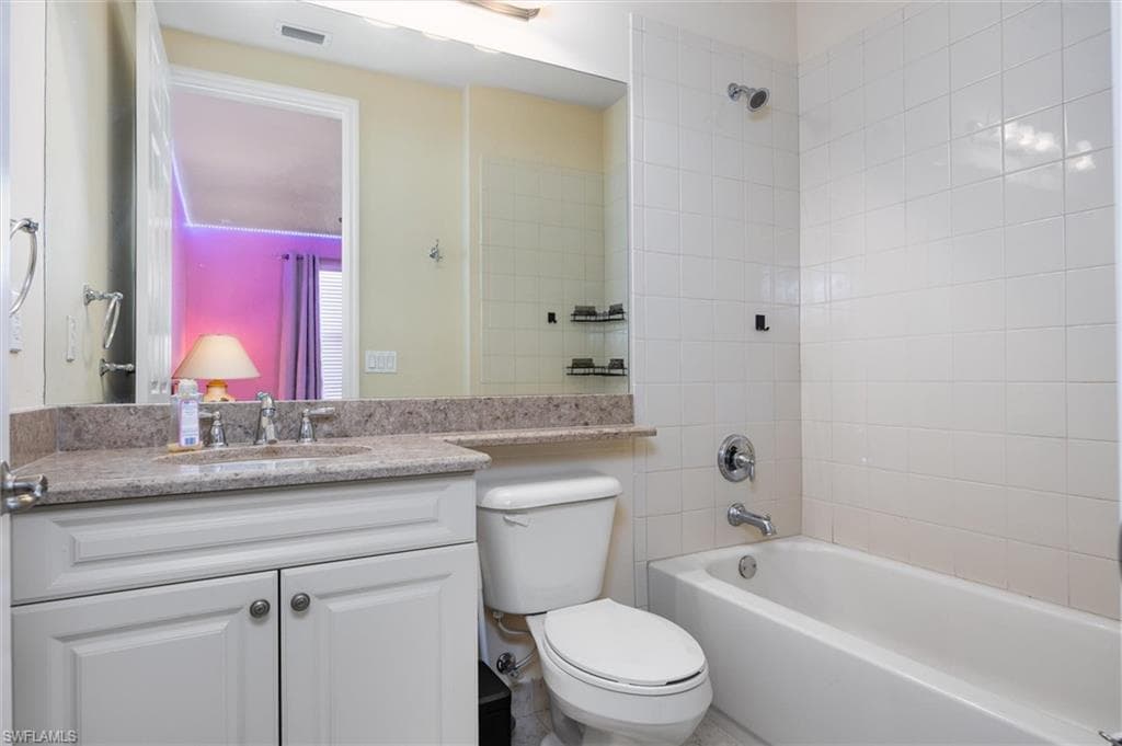 3296 Pacific DR-32