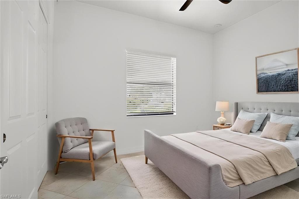 3296 Pacific DR-18