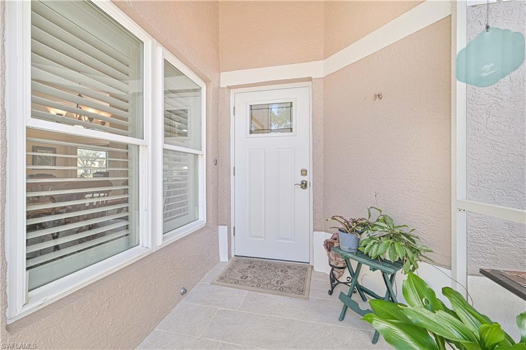 9252 Coral Isle WAY, FORT MYERS FL 33919-5