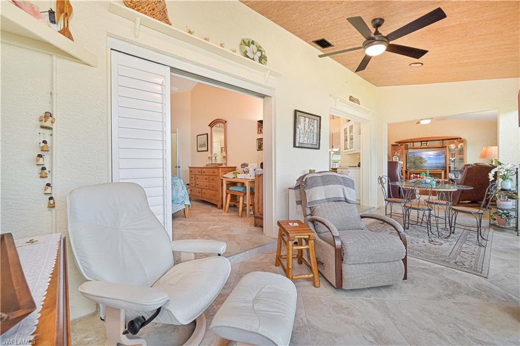 9252 Coral Isle WAY, FORT MYERS FL 33919-16