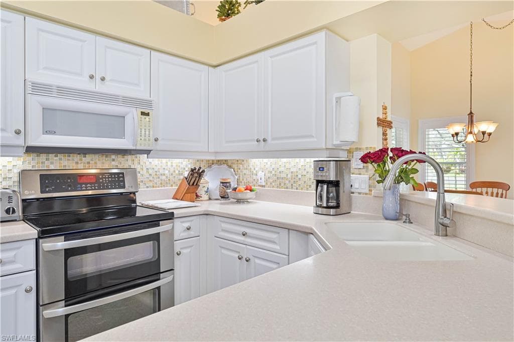 9252 Coral Isle WAY, FORT MYERS FL 33919-27