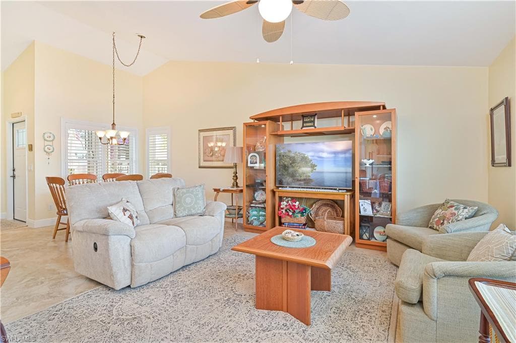 9252 Coral Isle WAY, FORT MYERS FL 33919-20