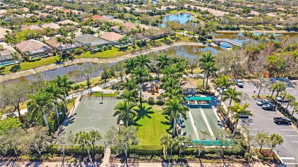 15127 Reef LN, BONITA SPRINGS FL 34135-40