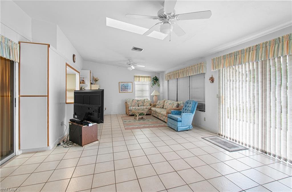 9777 Oakcrest CT, LEHIGH ACRES FL 33936-31