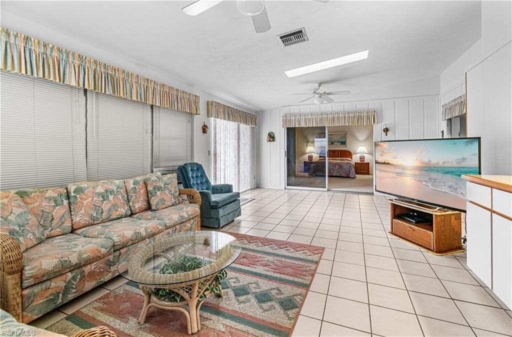 9777 Oakcrest CT, LEHIGH ACRES FL 33936-27