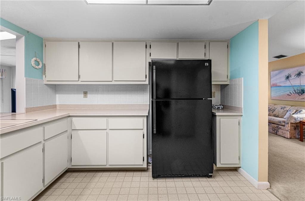 9777 Oakcrest CT, LEHIGH ACRES FL 33936-8