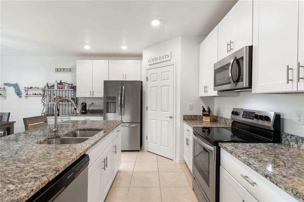 737 Hadley ST W, NAPLES FL 34104-7