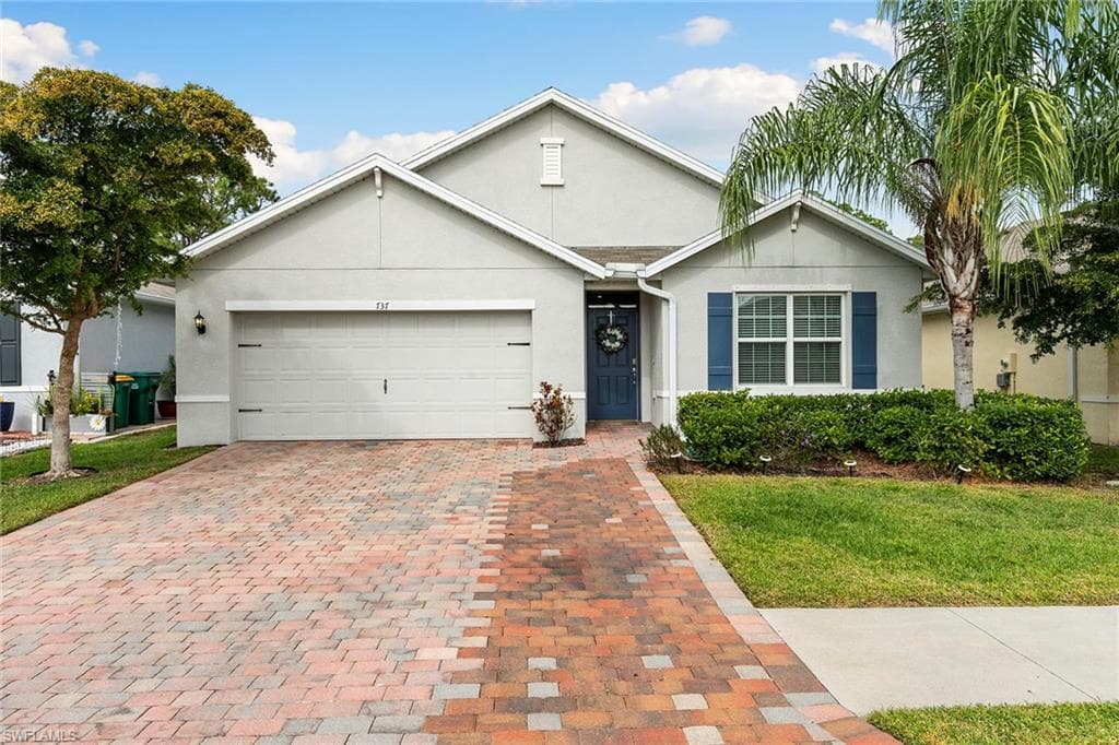 737 Hadley ST W, NAPLES FL 34104-24